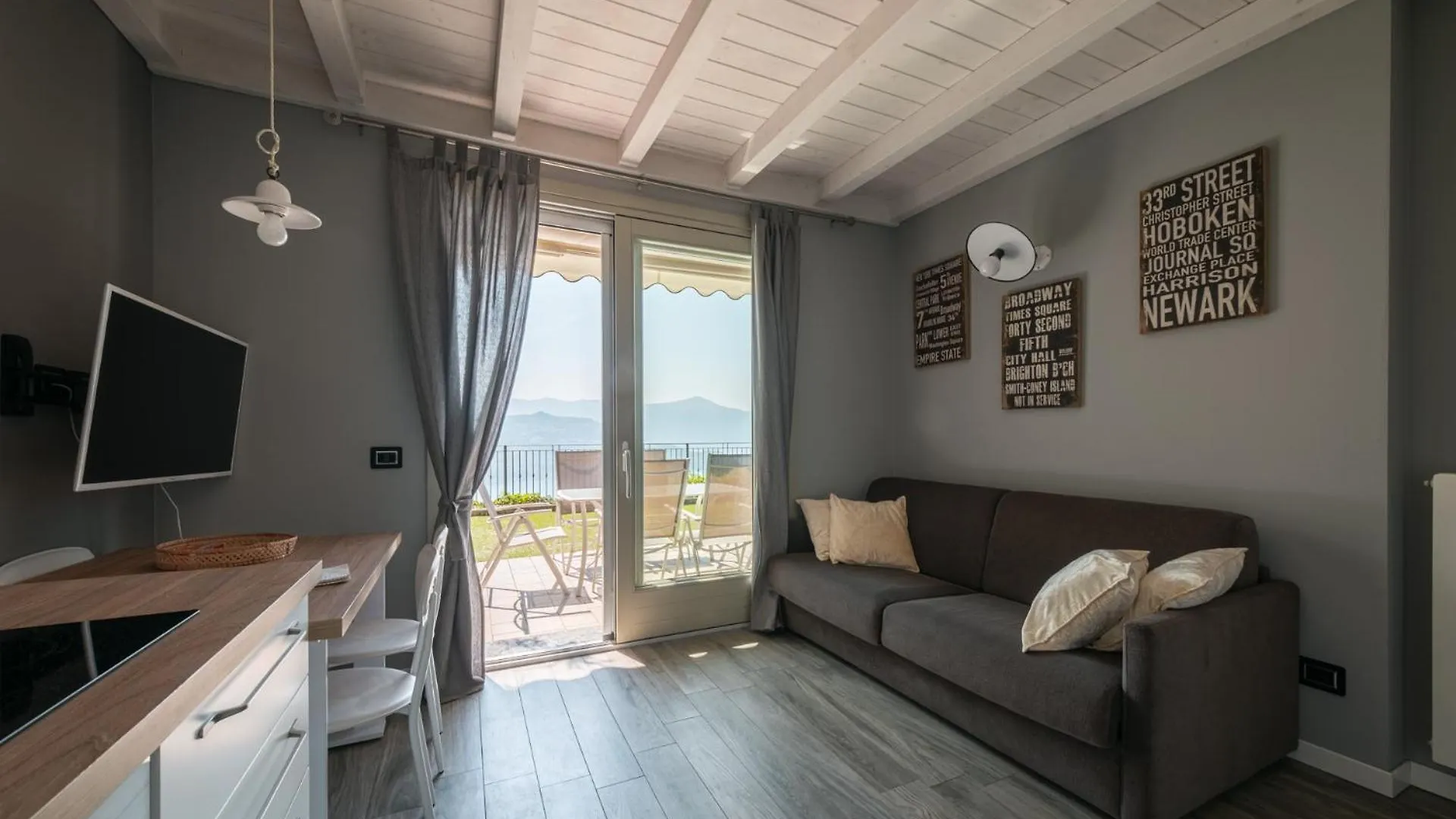 Panorama Apartment Parzanica