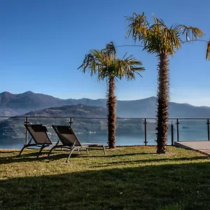 Mia Isola With View, Garden And Swimming Pool Appartamento